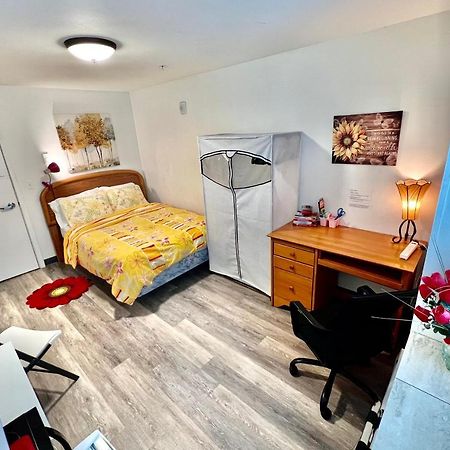 Micro Studio Apartment 10 Minutes Walk To University Of Washington Seattle Exteriör bild
