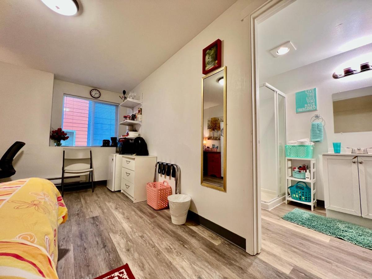 Micro Studio Apartment 10 Minutes Walk To University Of Washington Seattle Exteriör bild