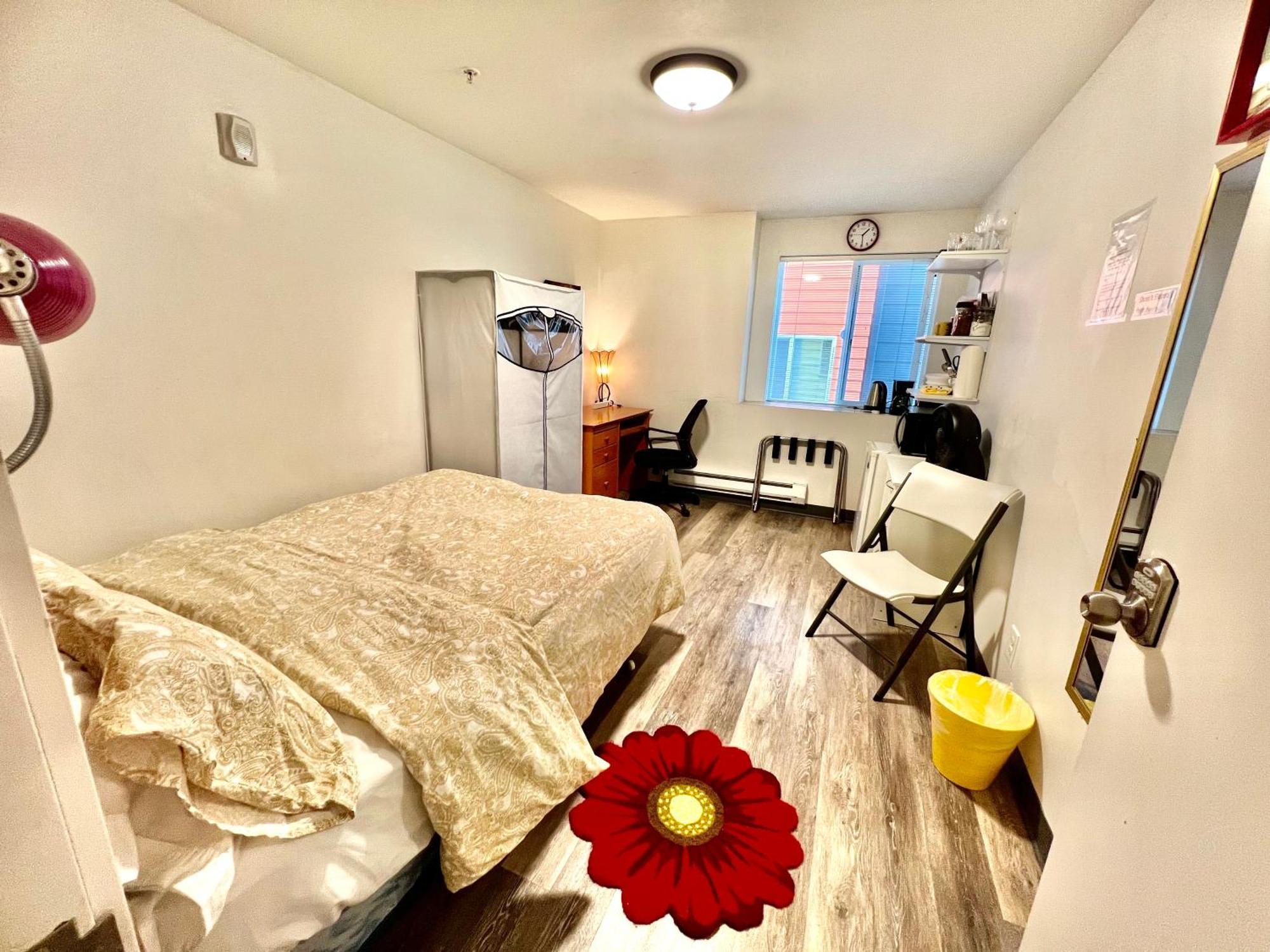 Micro Studio Apartment 10 Minutes Walk To University Of Washington Seattle Exteriör bild